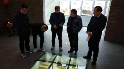 加盟商客户亲临金彩山酒文化园